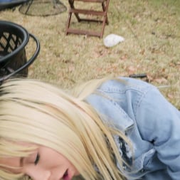 Kenzie Reeves in 'Mofos' Backyard Camping for Hottie on House Arrest (Thumbnail 117)